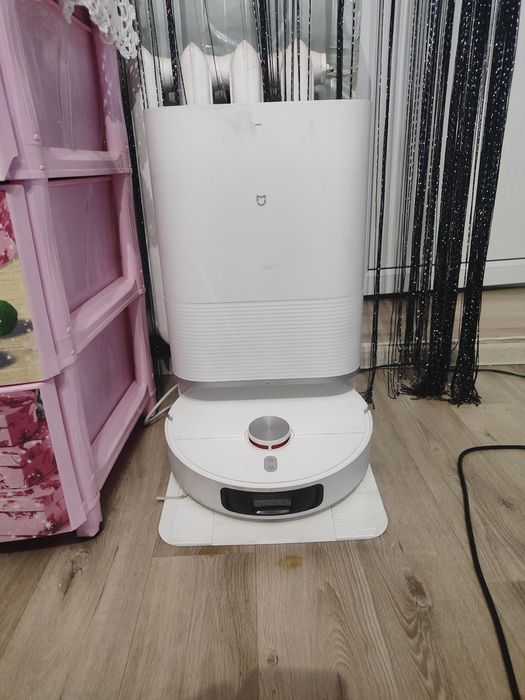 Продам робот пылесос Miliya Robot Vacuum M30