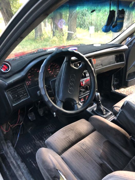Продам Audi 80 b3  1.8 моео