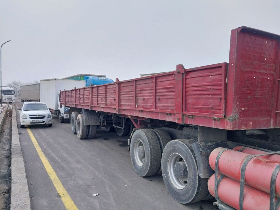 Маз прицеп  сотилади