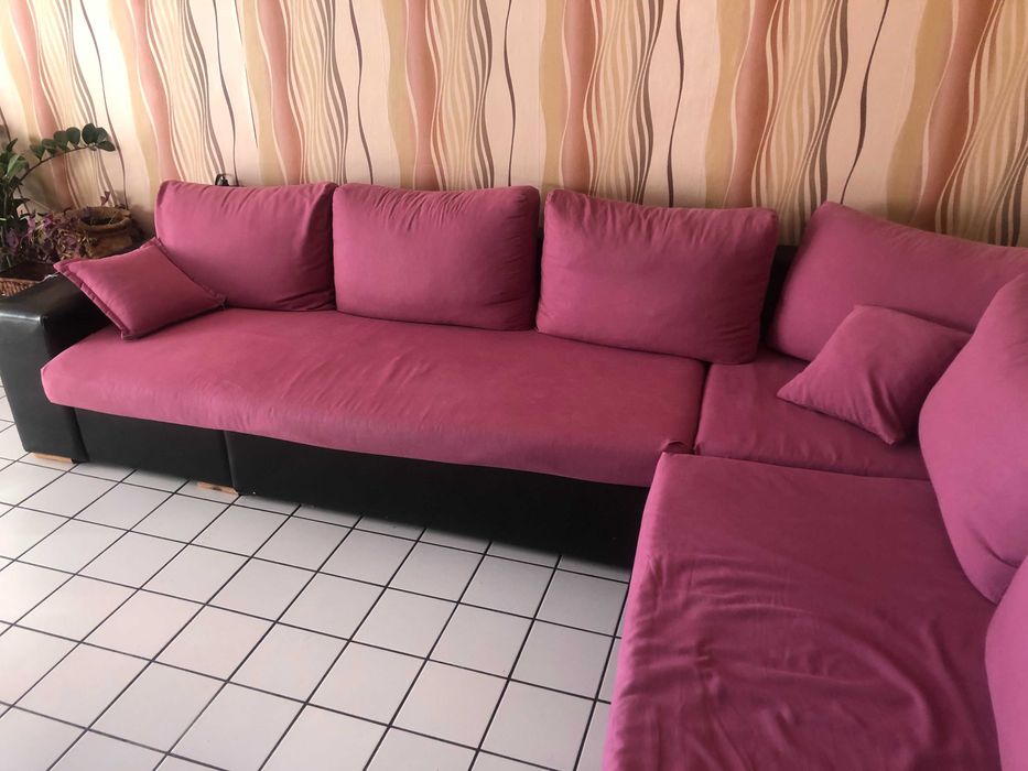 Разтегателен диван