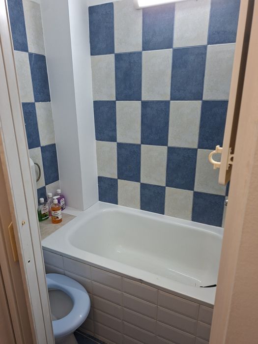 Vand garsoniera confort  2 etaj 7/10