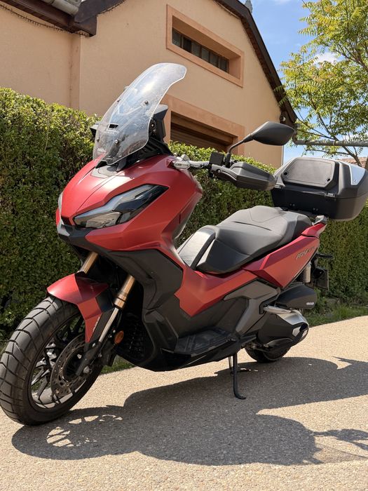 Se vinde Honda ADV350