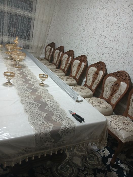 Стол стул сотилади срочно