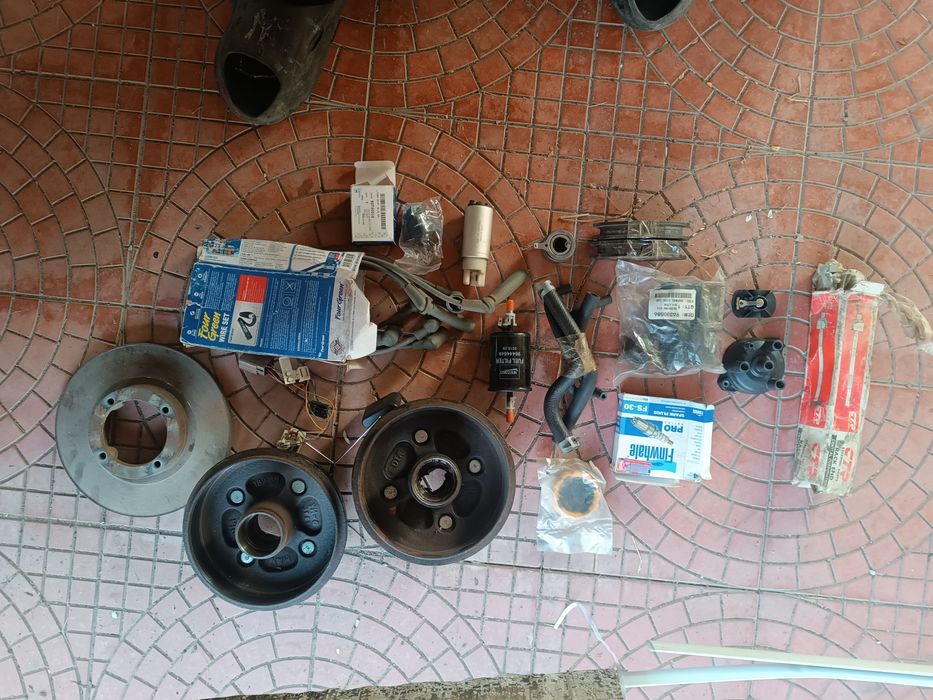 Продаю запчасти от матиза всё в хорошем состоянии смотреть фото тел.