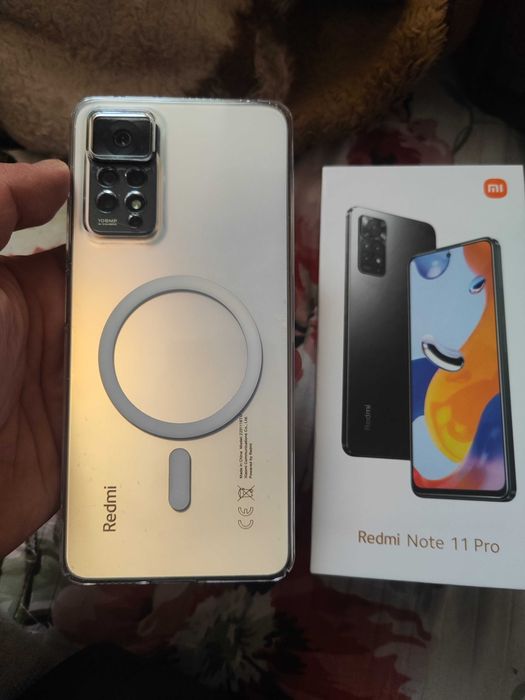 Продаю не спеша свой телефон наушники бонус.