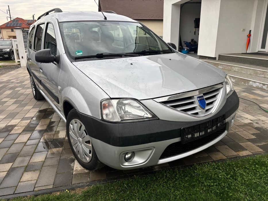 Dacia Logan 1.6 16V  GPL din fabrică , Aer conditionat