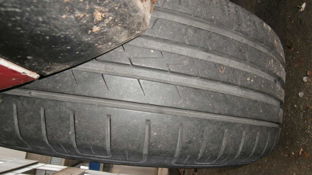 Продавам 2 броя летни гуми Вредещайн 195/60/15 88H