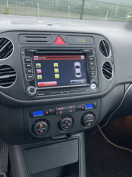 Vand VW Golf 5 Plus Cu carte service si km reali Germania