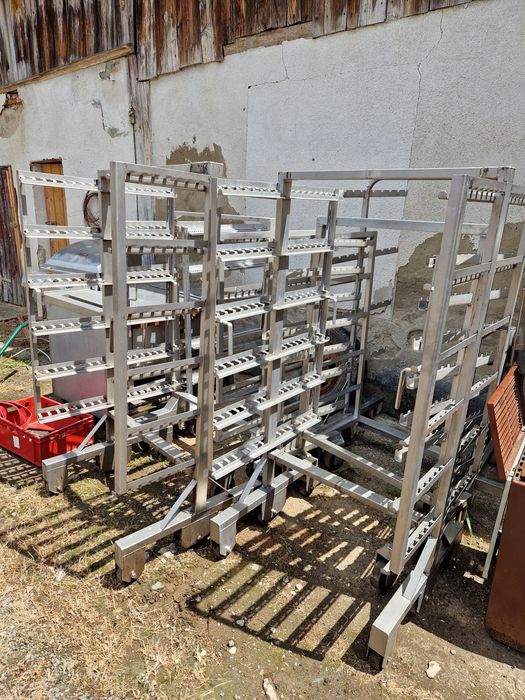 Carucioare celule afumare diferite modele