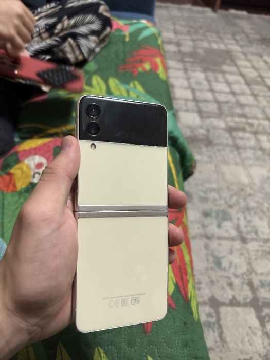 Samsung Z Flip3 5G