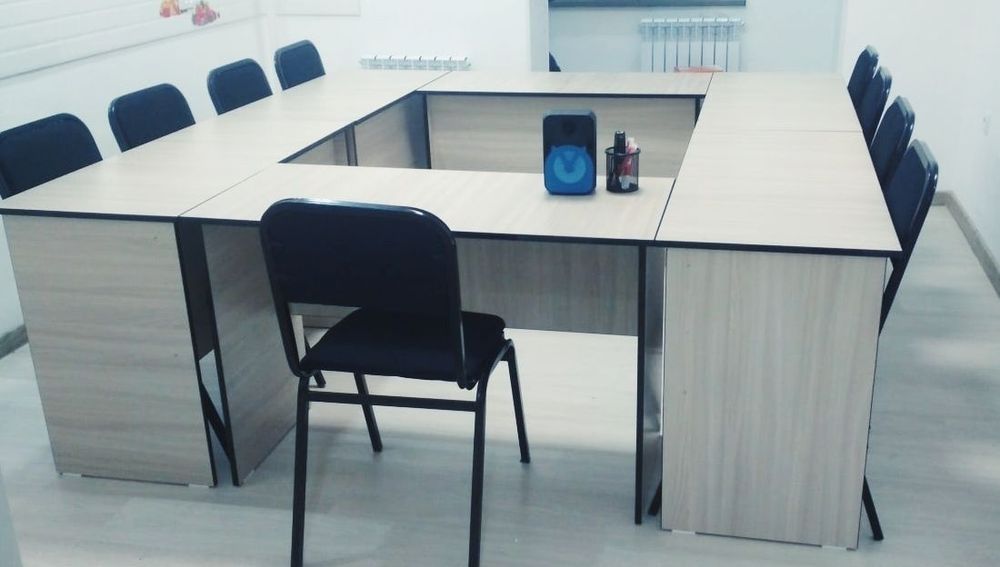 O‘quv markazi jihozlari sotiladi