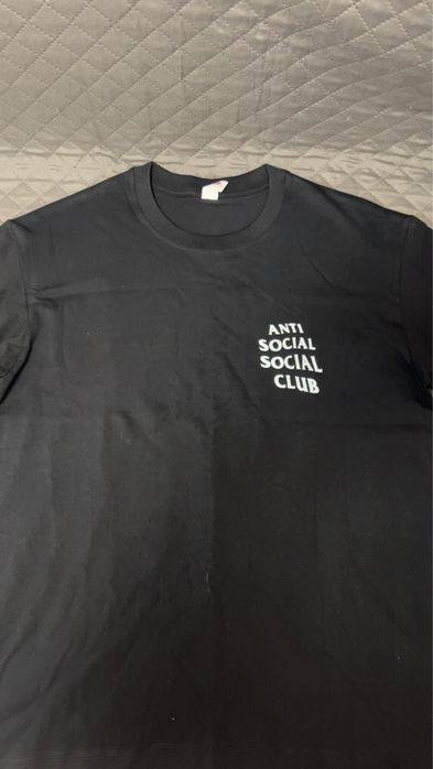 Tricou anti social club
