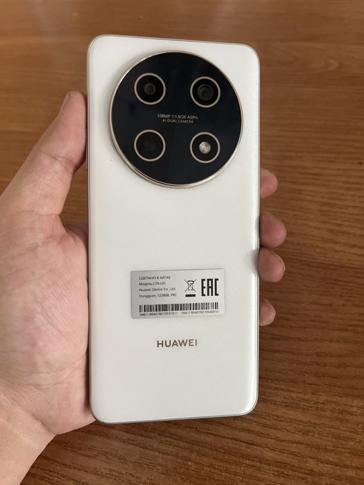 Huawei nova 13i