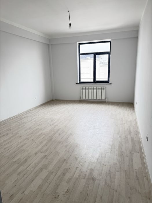 Kvartira sotiladi 2 xona Yakkasaroy qushbegi 92 kv/m Hilmar ж/к