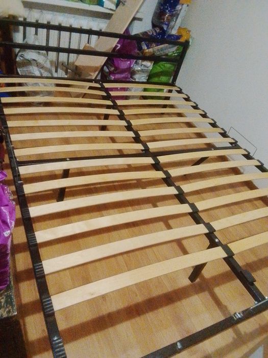 Продам каркас кровати без матраса