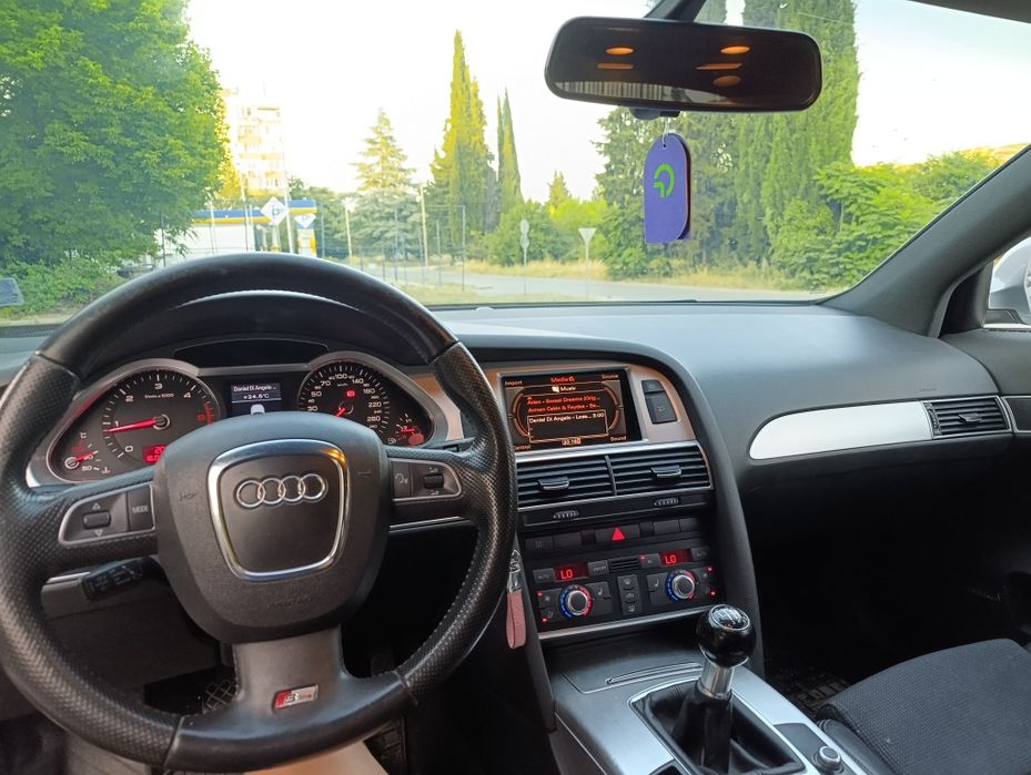 Ауди А6 C6 2010 год