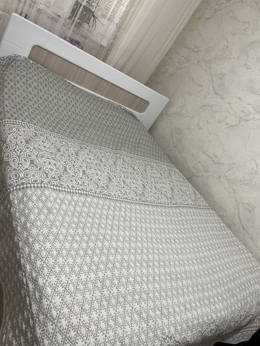 Продам спальный гарнитур