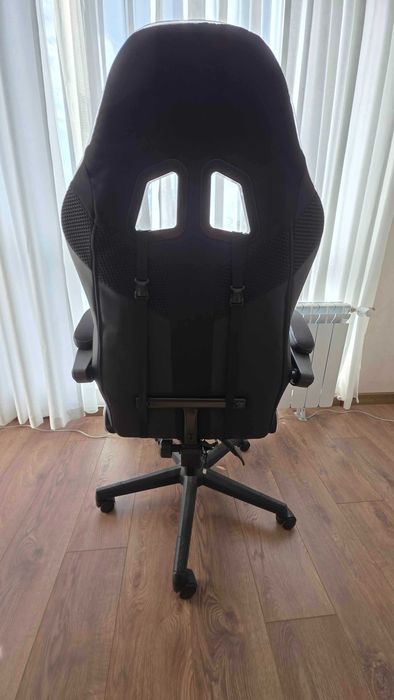 Гейминг стол Huzaro - Force 4.7 RGB, черен