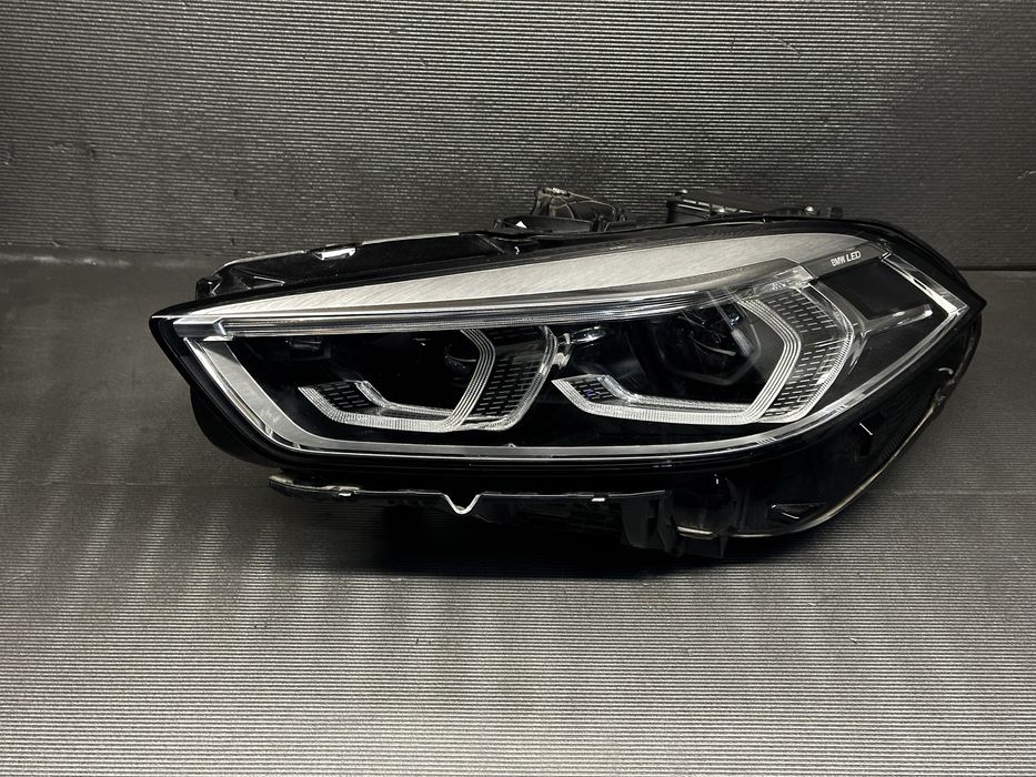 Far stanga Bmw seria 1 F40 Full led adaptive