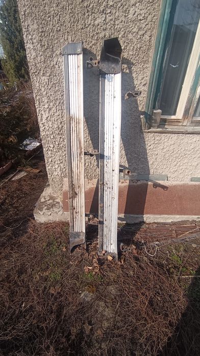 Продам подножки pajero 2