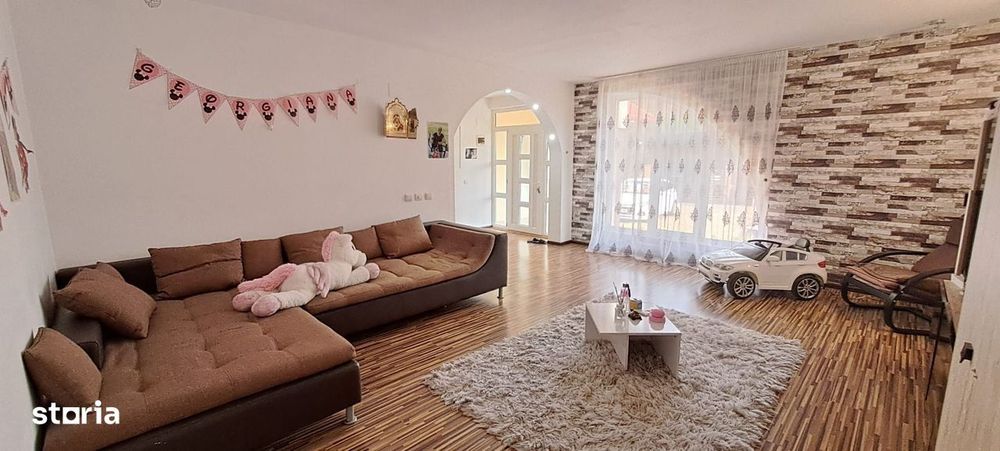Floresti - Stoenesti, Jud. Giurgiu, vila + garaj + beci, teren 1400 mp