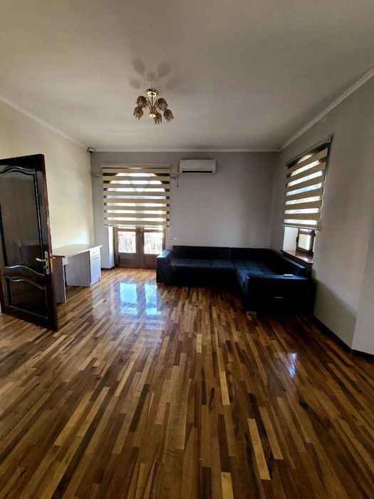 Сдается Дом 7,5 соток, 12 комнат ( Мирзо-Улугбек) ( н778 )