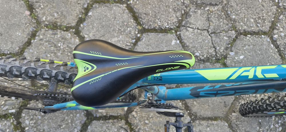 Колело 26 цола подходящо за момче или момиче