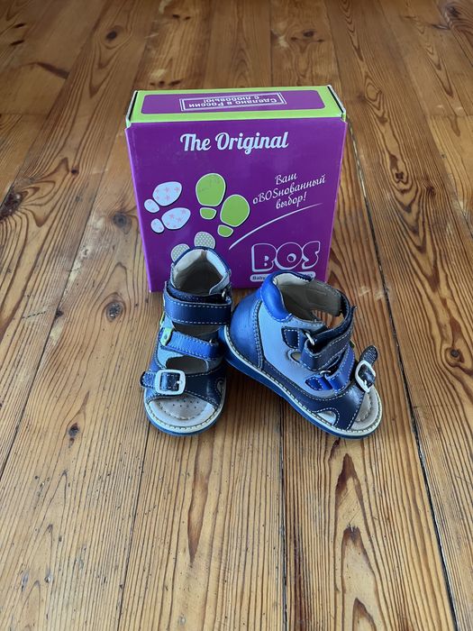 Продам ортопедические сандалики