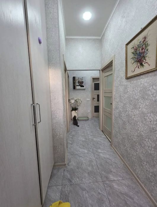 Продаю 3-х ком 1 соток на Буюк ипак йули Буз базар