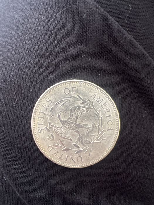 2 колекционни реплики на редки американски долари (1795 & 1881)