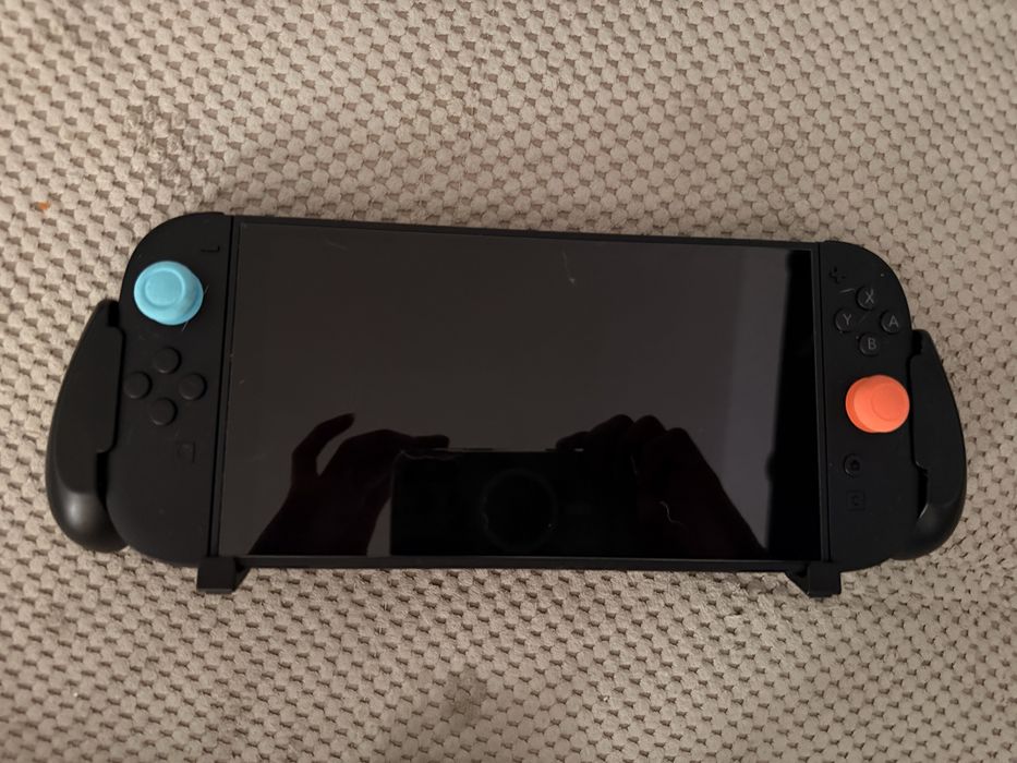 Nintendo Switch 2 + Accesorii + Jocuri (13 cartridge + cont digital) | Accept și schimburi