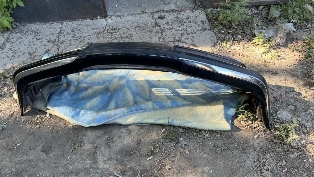 Продам передний бампер bmw e38