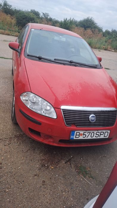 Vand masina Fiat in stare bună de funcționare.