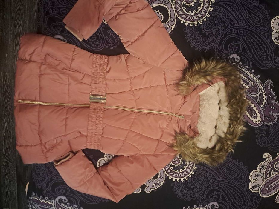 Красиво яке за момиче