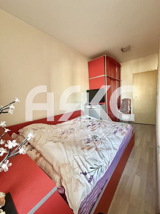 Продава се Тристаен апартамент в София, Редута - 75 кв.м за 1700 €/кв.м - Снимка #2