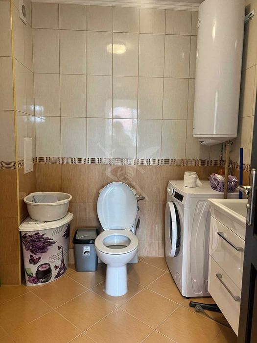 Тристаен апартамент в Ахелой 73670