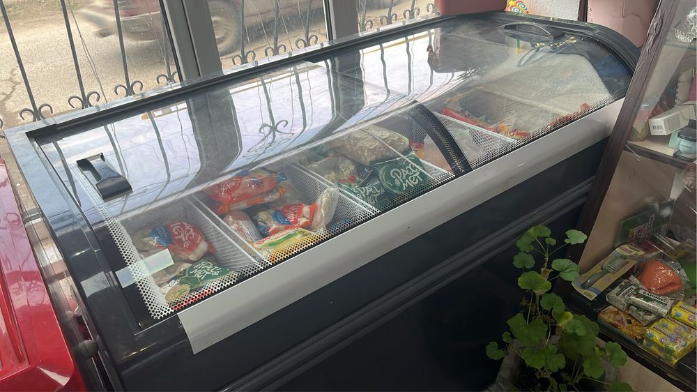 Продаю морозильник