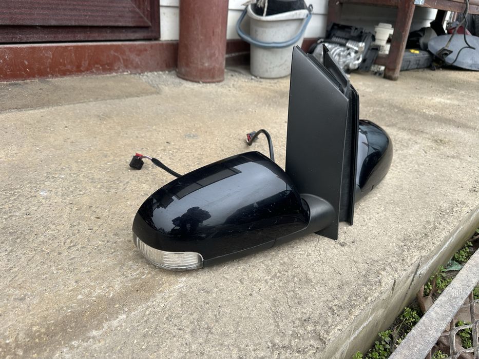 Огледало/Огледала за Фолксваген Туаран със ел прибиране!
