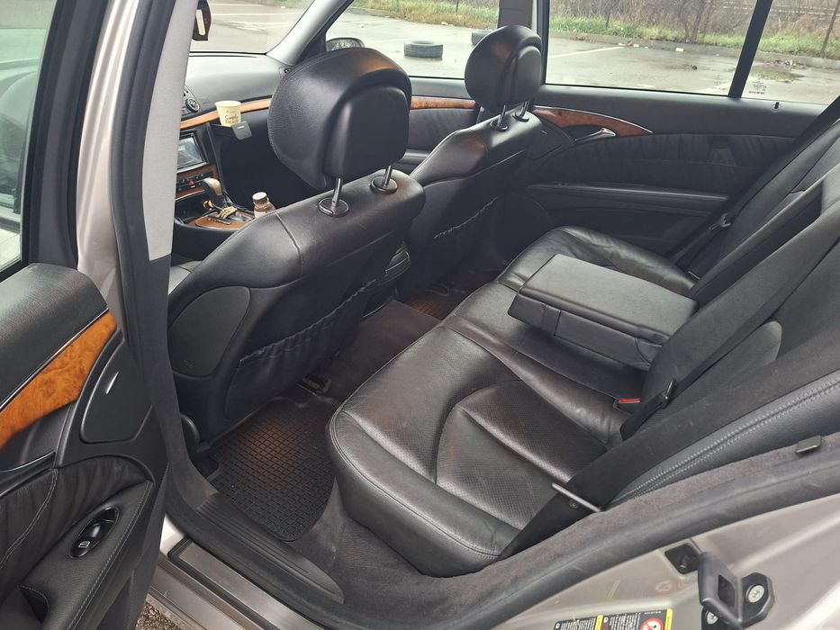 Vind sau schimb cu auto 4×4.