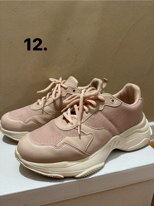 Дамски обувки и маратонки