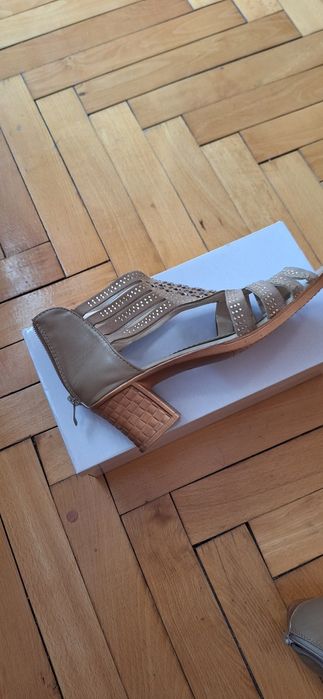 Дамски обувки /боти N:39