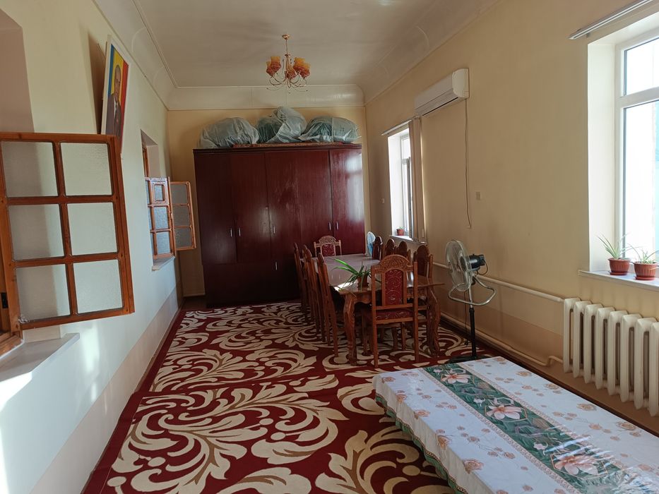 Урганч тумани эски машина бозор ёнида ховли-жой сотилади