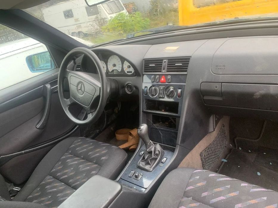 dezmembrez mercedes-benz c180 w202 1.8 tip 111.921 90kw an 1998 euro 2
