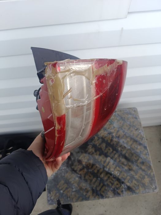 Задний правый фонарь Kia Sorento оригинал MOBIS