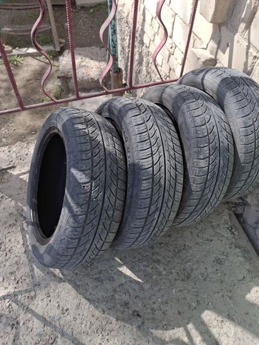 Продам покрышки на машину