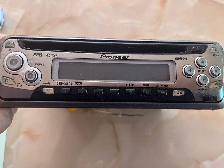 Радио за кола Pioneer