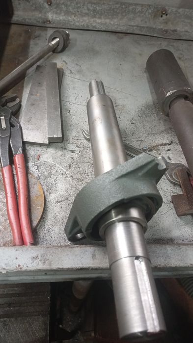 Токарные , фрезерные работы.