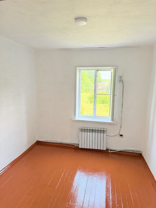 Продам дом в районе меновного