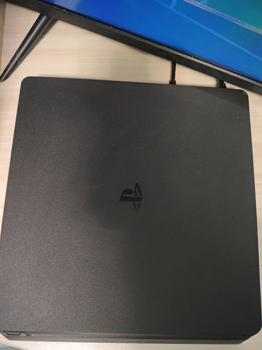 Playstation 4slim 512gb с 4 игри