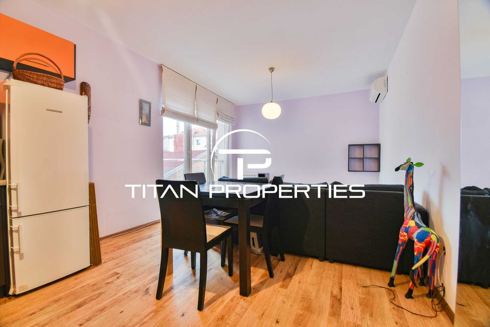 Дава се под наем Двустаен апартамент в София, Център - 60 кв.м за 509.49 € - Снимка #2